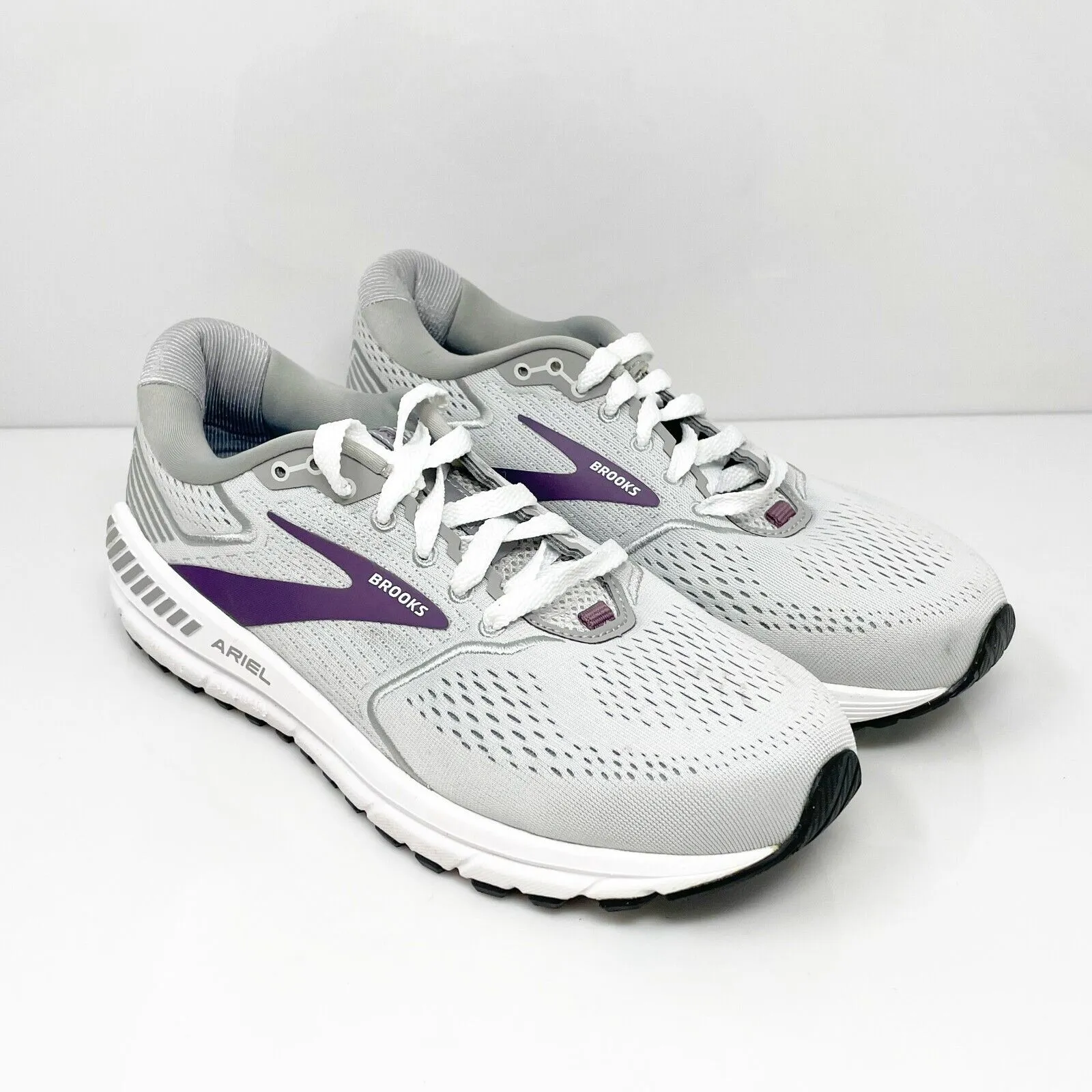 Brooks Womens Ariel 20 1203151B009 Gray Running Shoes Sneakers Size 10 B