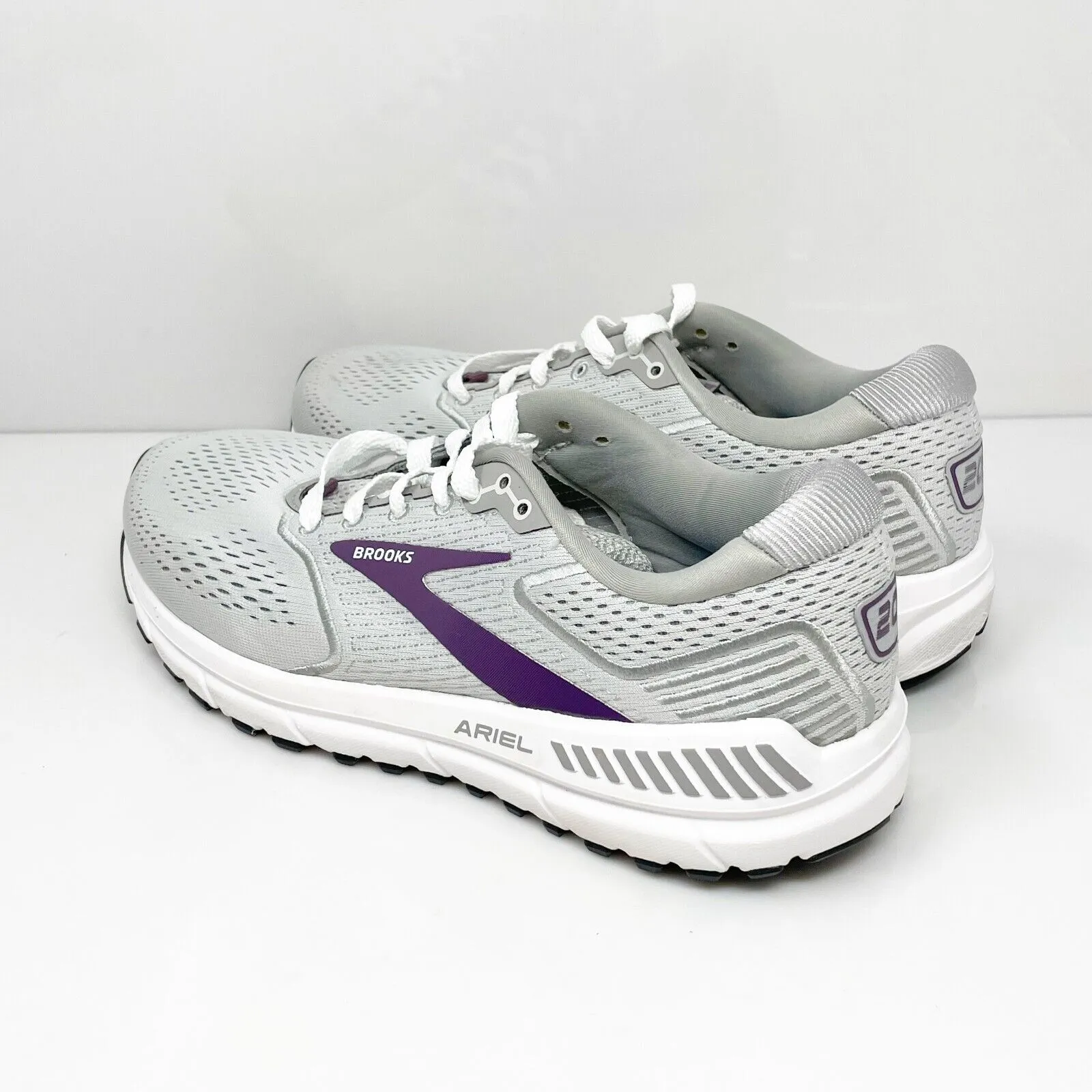 Brooks Womens Ariel 20 1203151B009 Gray Running Shoes Sneakers Size 10 B