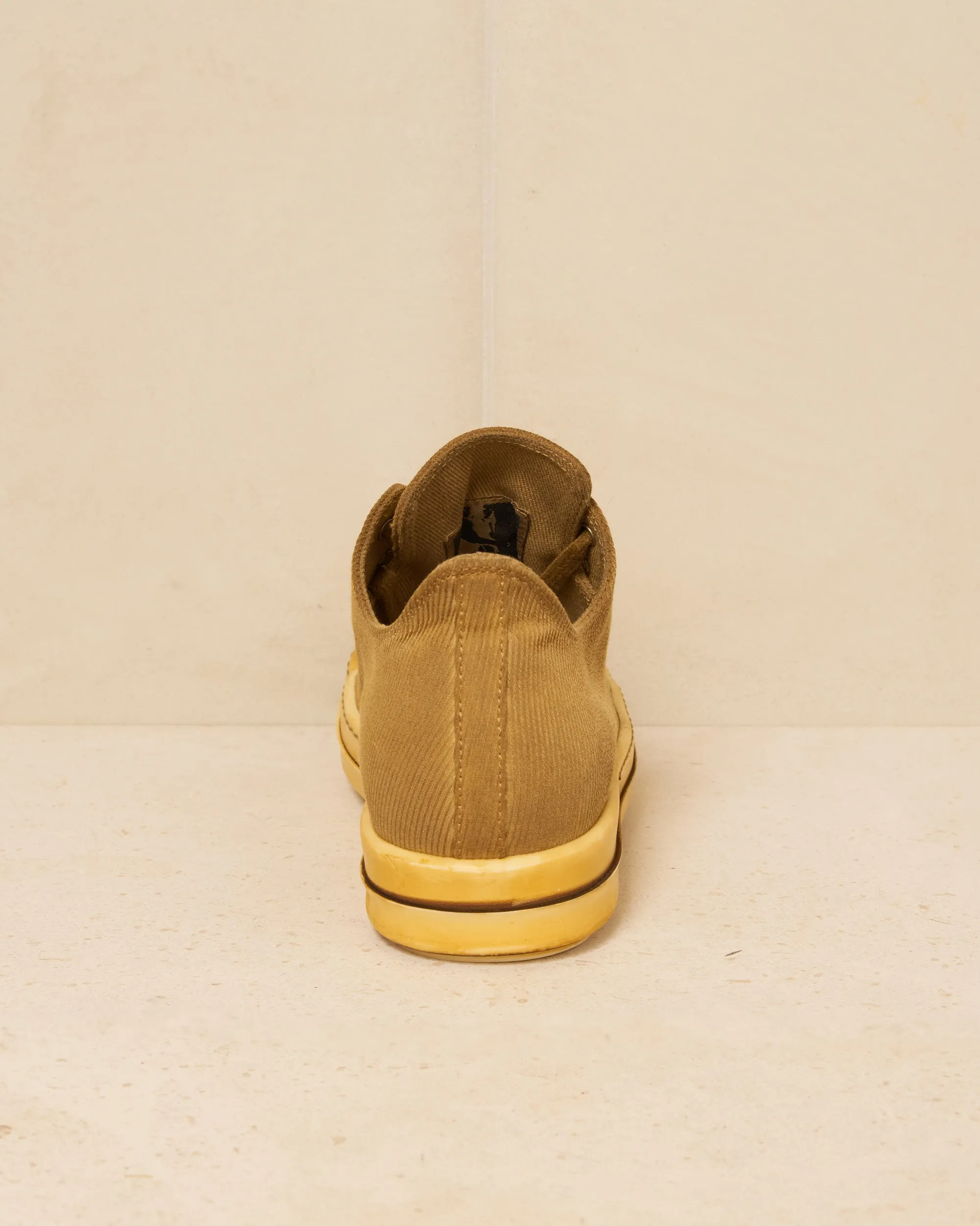 Mustard Low Sneakers